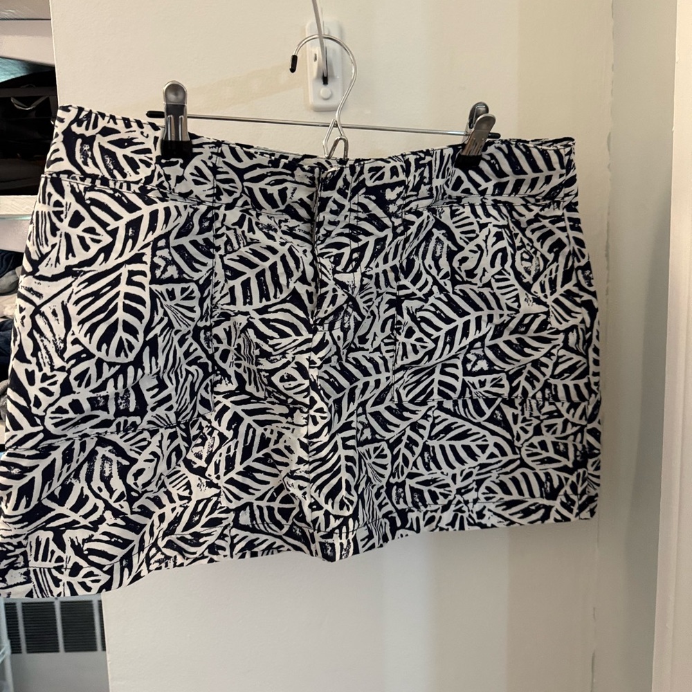 Nautica Navy and White Abstract Shirt